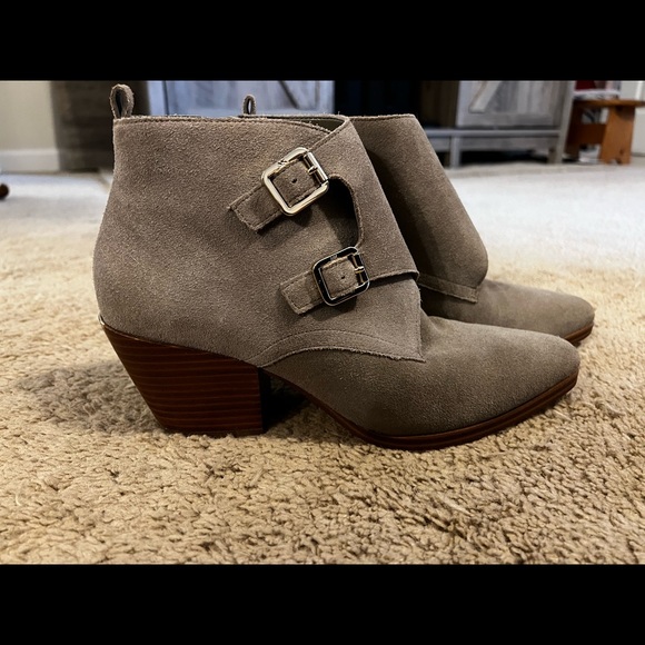 Michael Kors booties - Picture 1 of 4